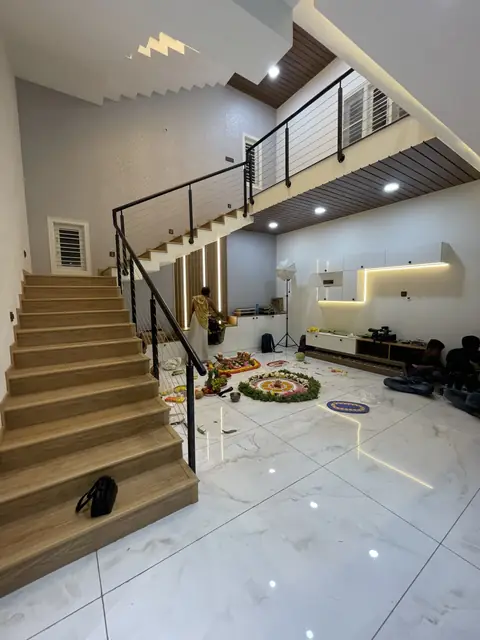 Staircase rising through the living space - Mr. Ranjith project, Bangalore