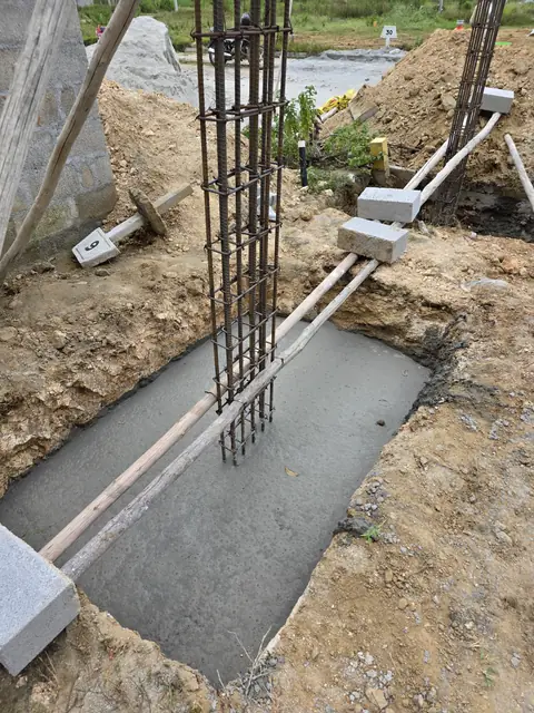 Propped column cage above concrete footing - Mr. Santosh project, Andrahalli