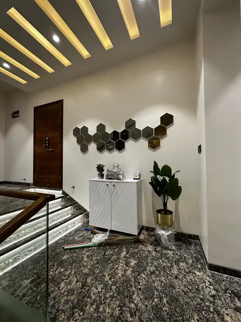 Upper landing with hexagonal wall detail - Mr. Siddanth project, Bangalore