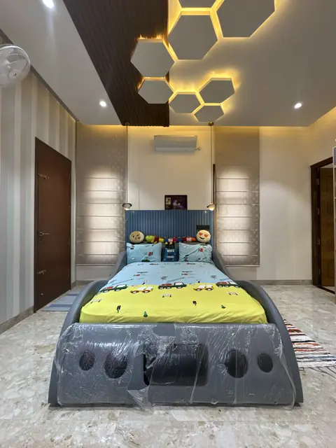 Children's room with hexagonal ceiling lights - Mr. Siddanth project, Bangalore