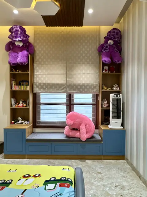 Children's room with window seat - Mr. Siddanth project, Bangalore