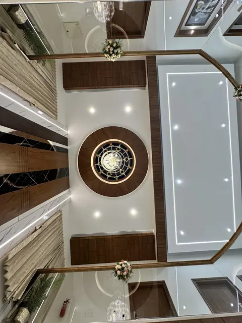Looking down into the double-height entrance - Mr. Willfred project, Bangalore