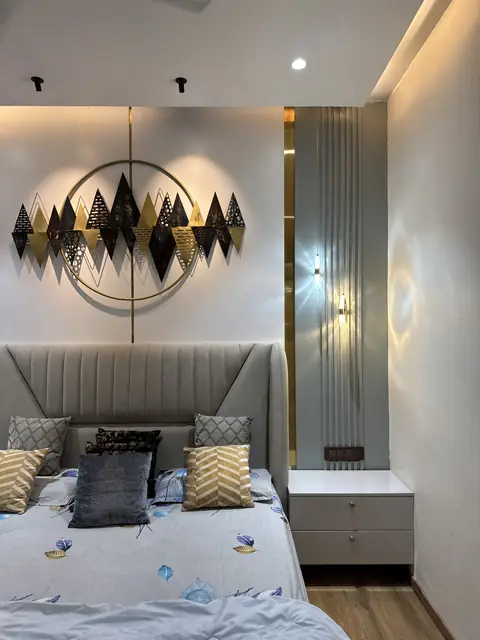 Bedroom with decorative wall art and pendant - Ms. Rashmi project, Bangalore