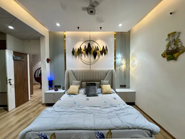 Bedroom with wardrobe run and ceiling coves - Ms. Rashmi project, Bangalore