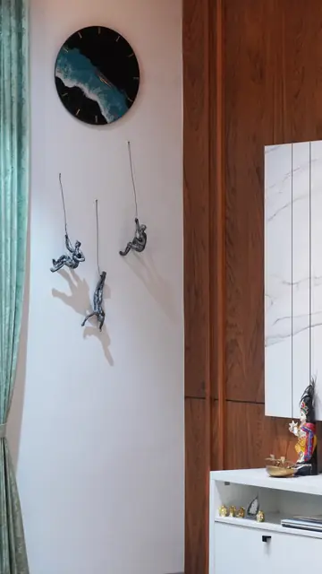 Decorative wall figures beside timber panelling - Ms. Rashmi project, Bangalore